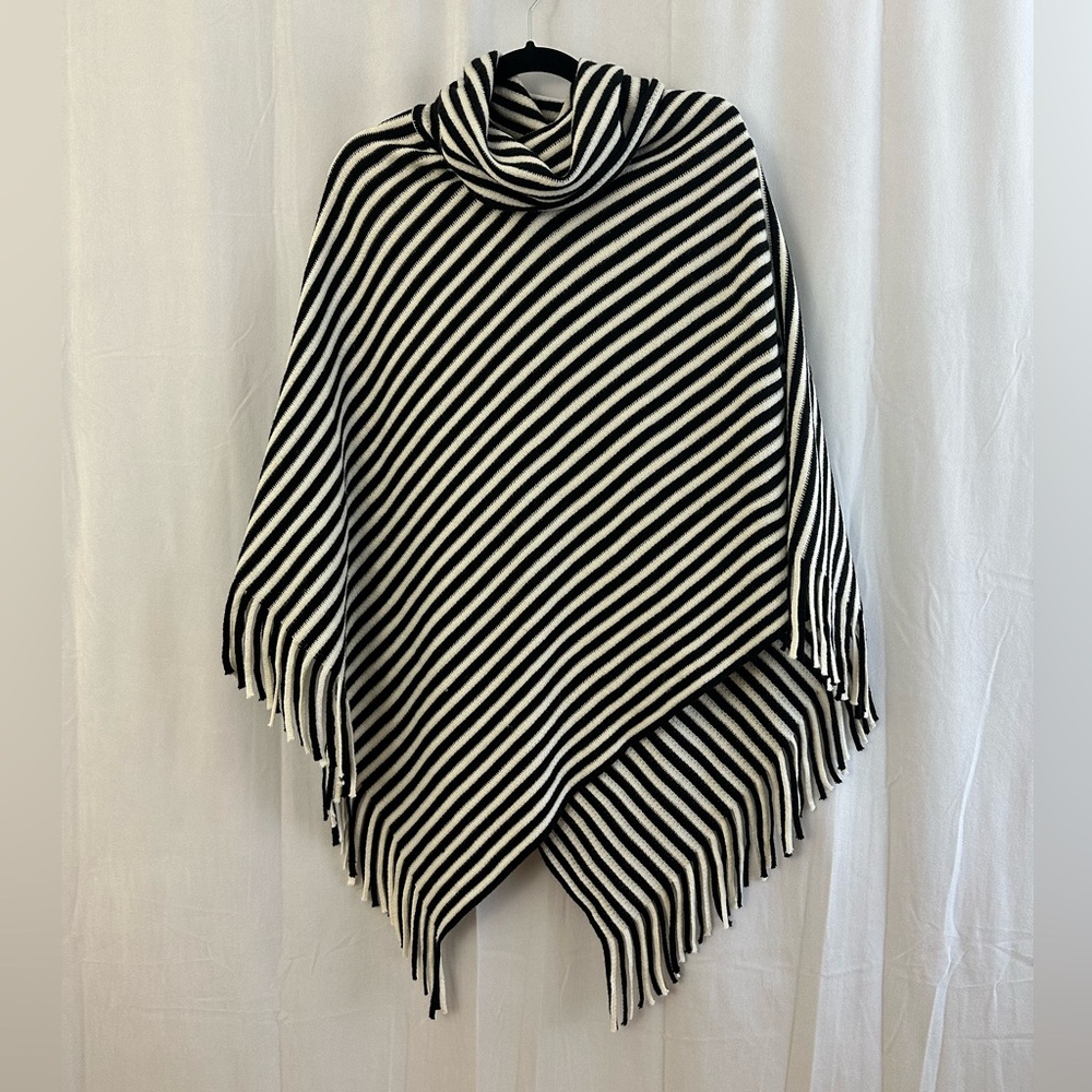 Chico’s Black & White Sassy Stripes Cowl Neck Poncho Womens One Size Fits All